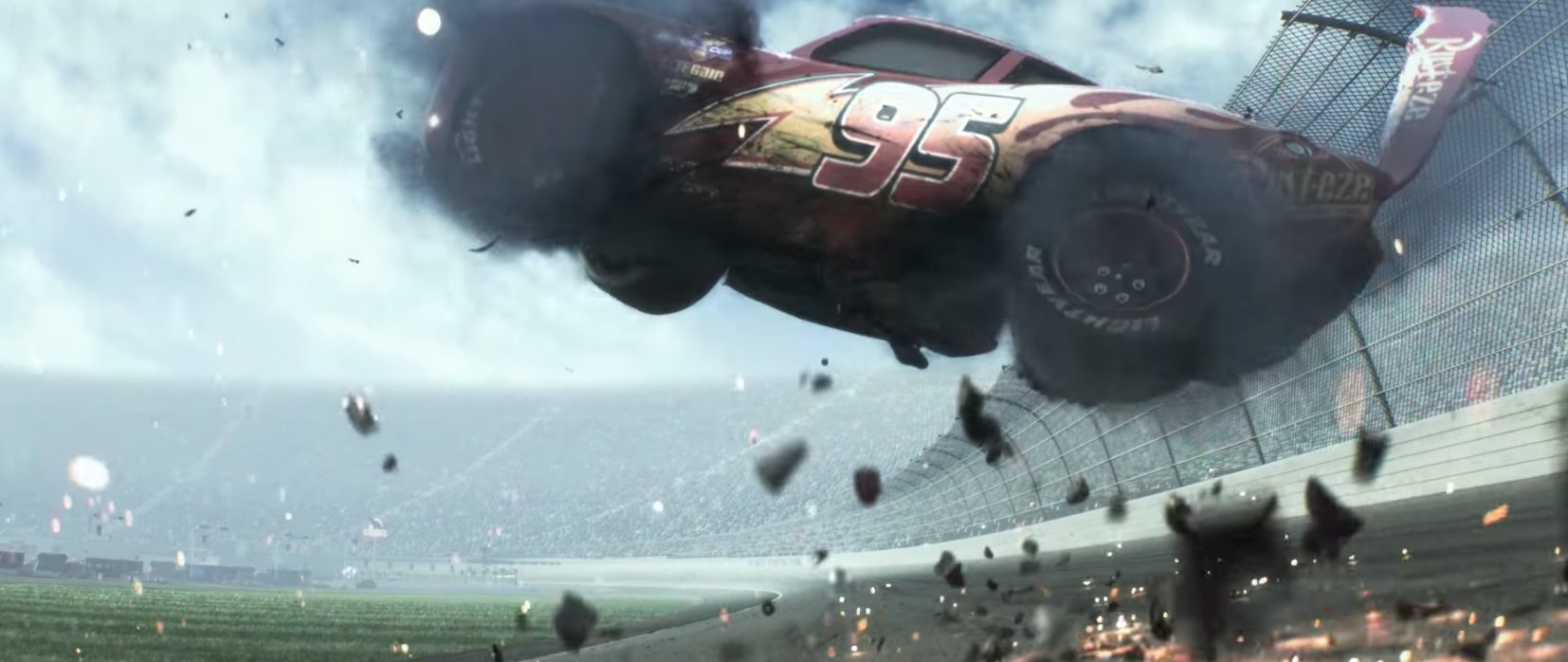 Flash McQueen dépassé dans les nouvelles images de Cars 3