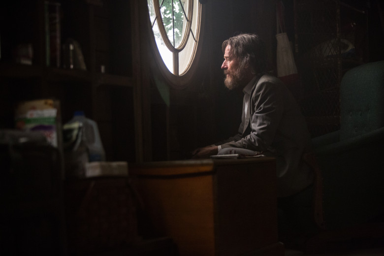 Bryan Cranston décide de changer radicalement de vie dans la bande annonce de Wakefield