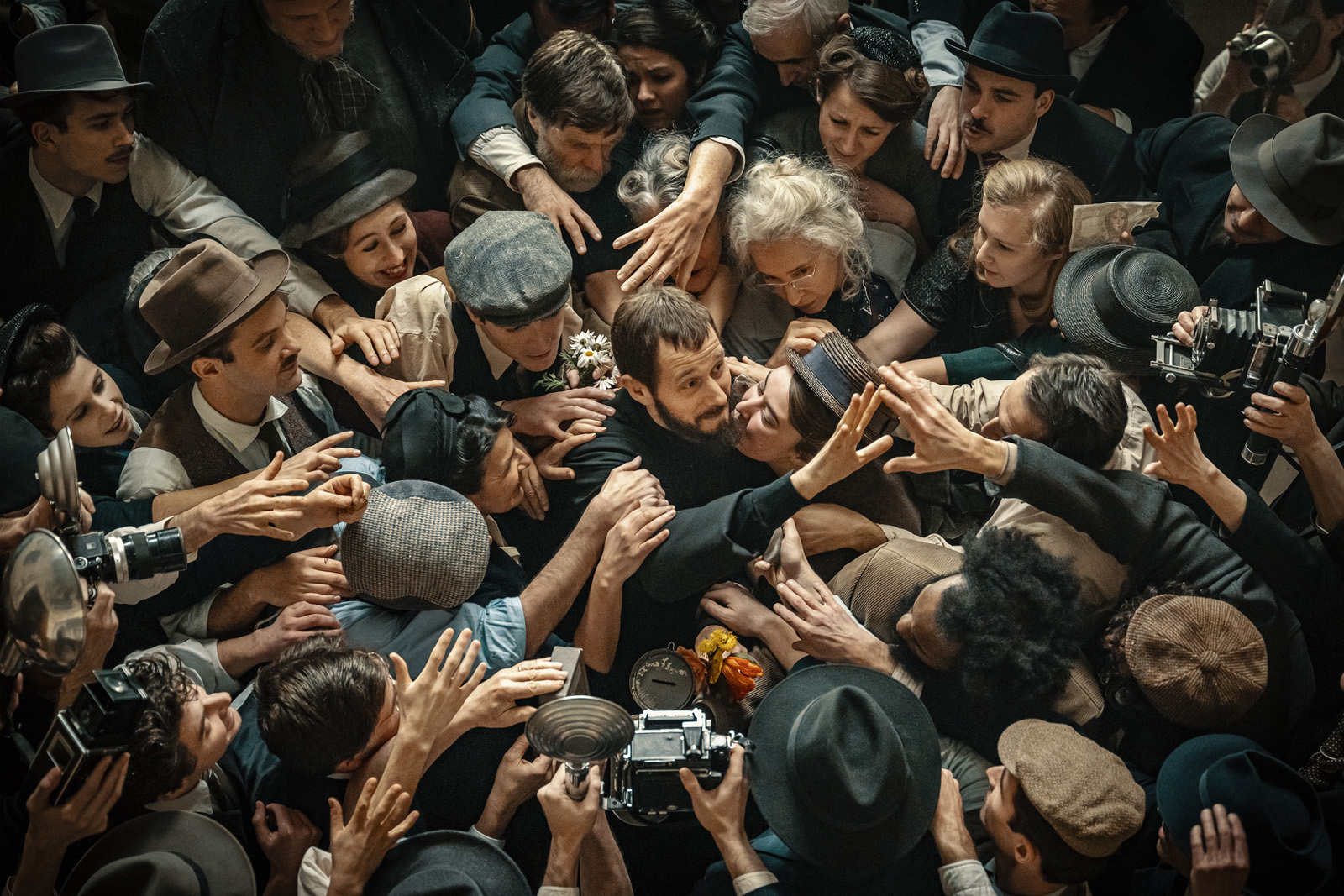 [Cinéma] Frédéric Tellier et Benjamin Lavernhe mettent en lumière les combats de l&rsquo;Abbé Pierre