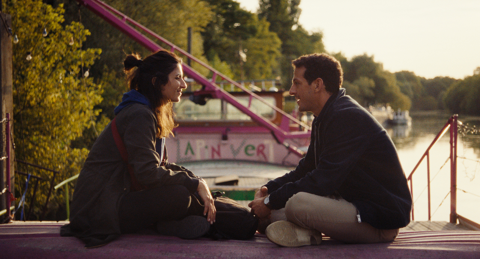 [Critique] Je ne suis pas un héros, ses faux pas lui collent à le peau