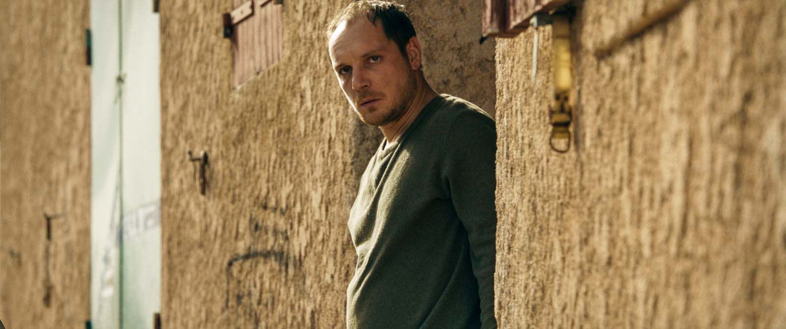 [Cinéma] Le Mohican : Frédéric Farrucci entraîne Alexis Manenti dans une traque sous le doux soleil de Corse